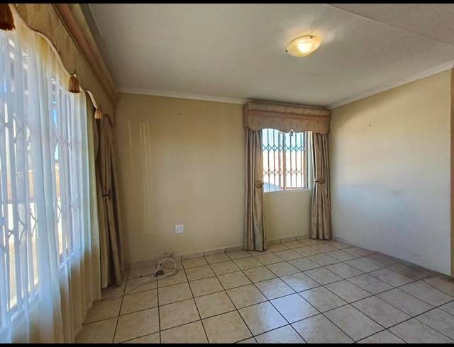 3 BEDROOM PROPERTY TO RENT IN NCAMBEDLANA